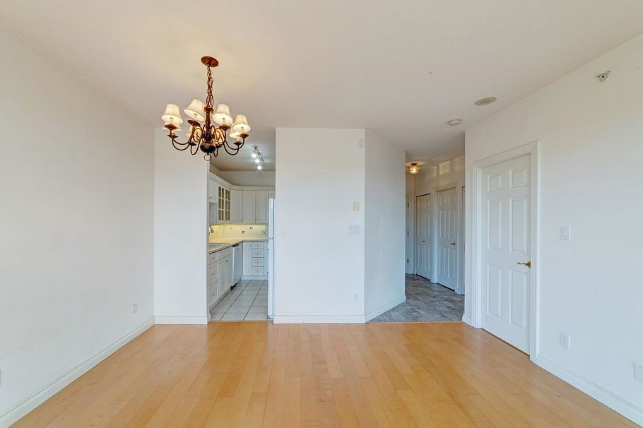 504 2580 Tolmie Street Vancouver, BC - 7