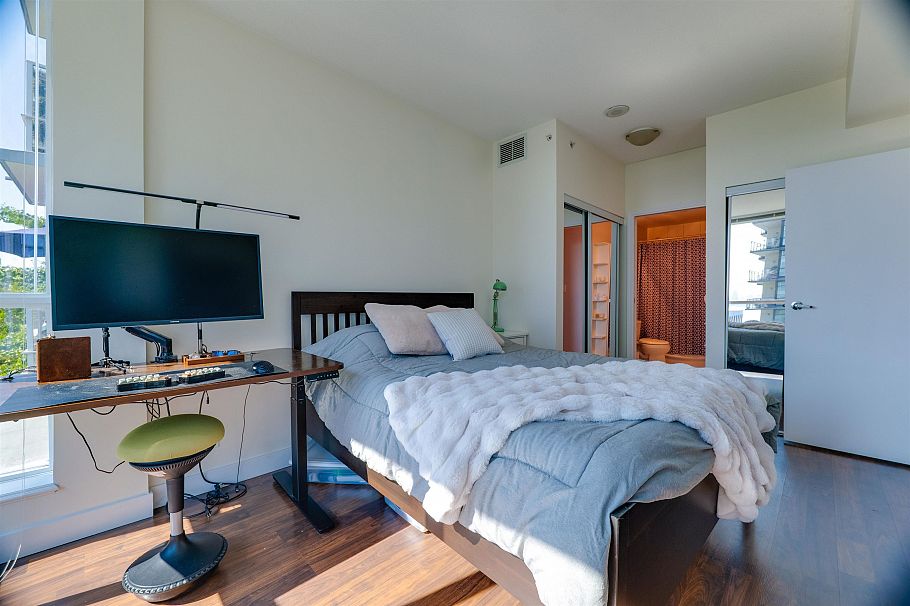 508 168 East Esplanade North Vancouver, BC - 11