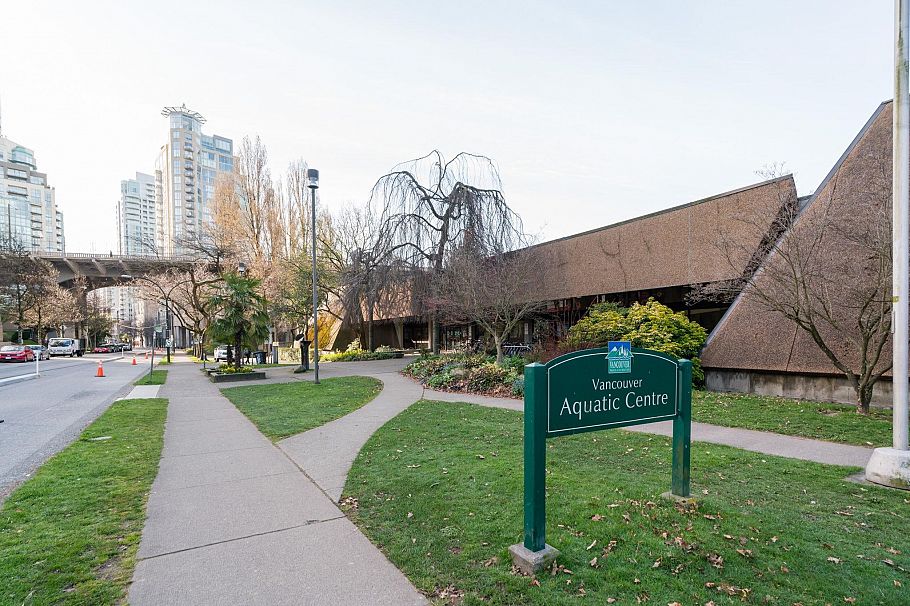 411 1330 Burrard Street Vancouver, BC - 30