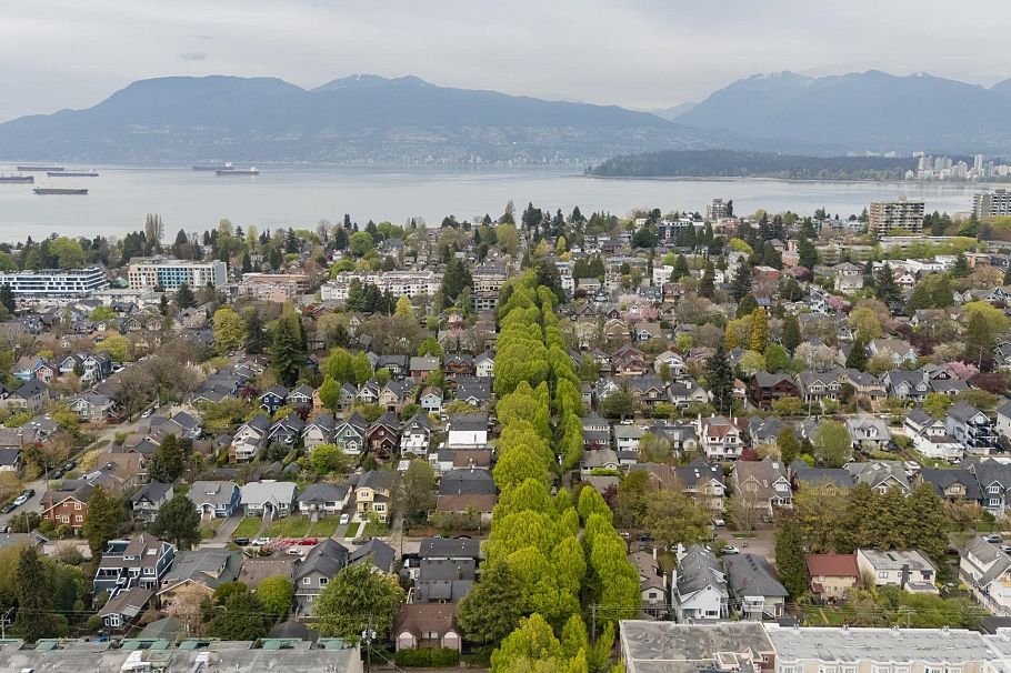 2421 Trafalgar Street Vancouver, BC - 31