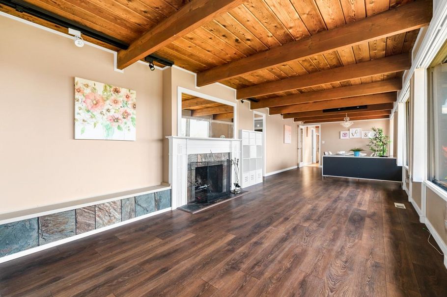 241 W Balmoral Road North Vancouver, BC - 17
