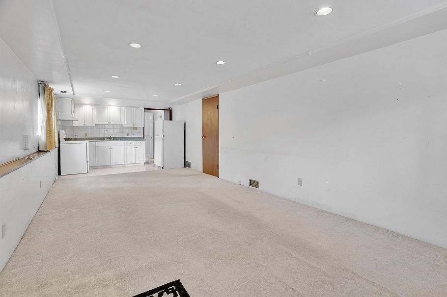 2206 Musqueamview Street Vancouver, BC - 20