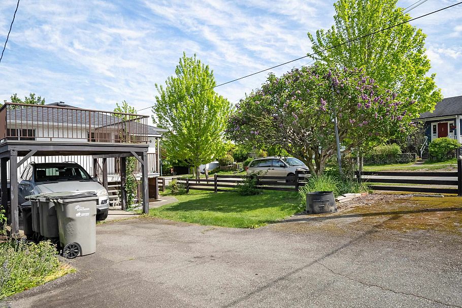 2798 E 24th Avenue Vancouver, BC - 38