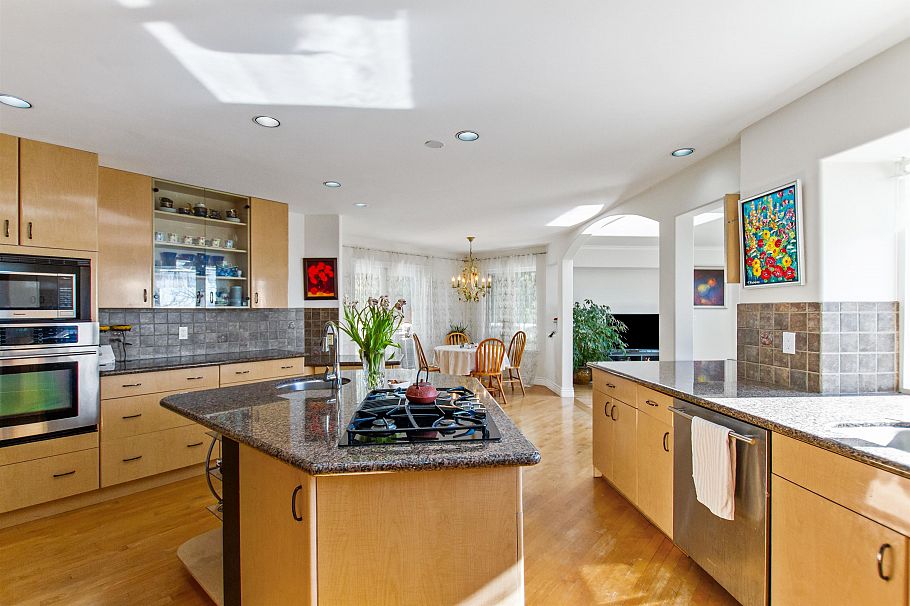 3866 Michener Way North Vancouver, BC - 14