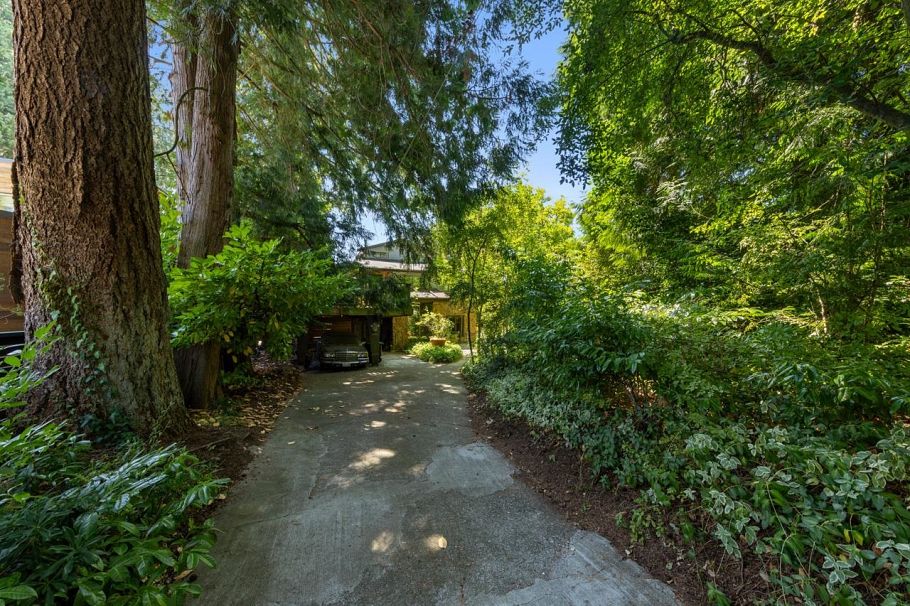 3060 W 45th Avenue Vancouver, BC - 4