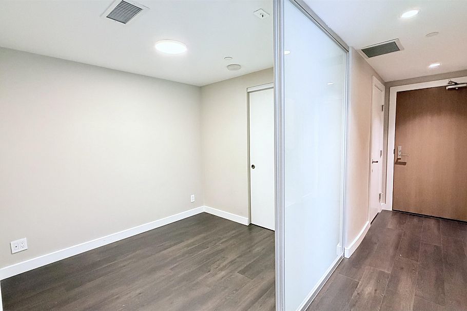 2015 1618 Quebec Street Vancouver, BC - 10