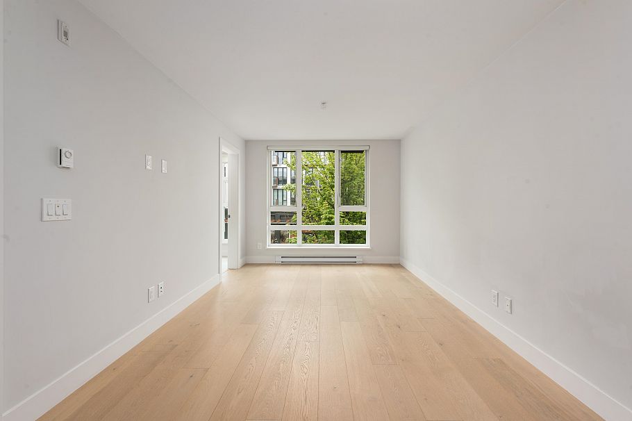 309 2477 Carolina Street Vancouver, BC - 5