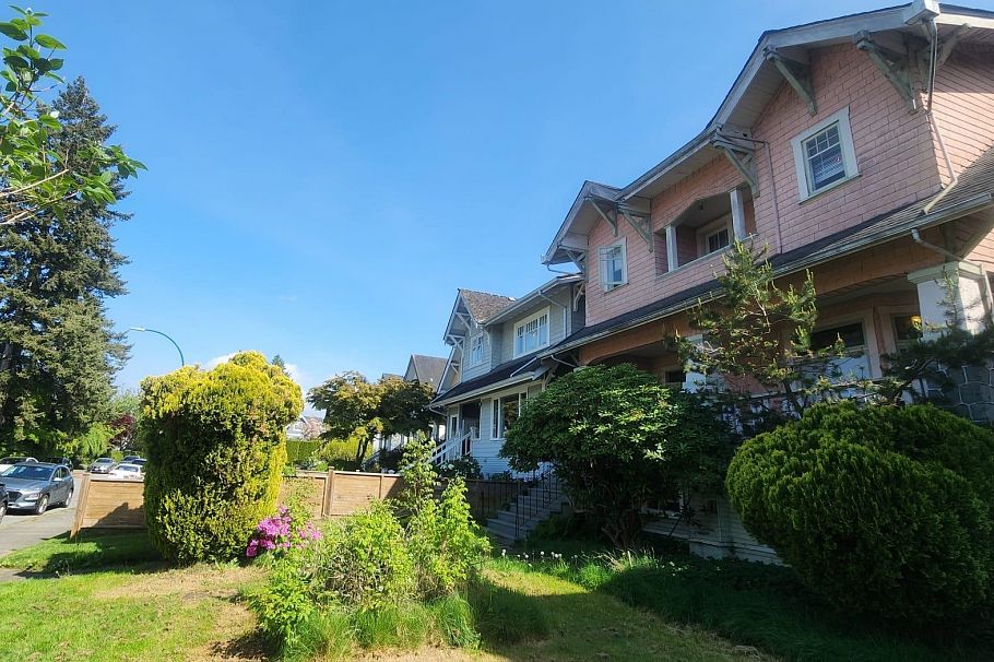 3142 W 2ND AVENUE, Vancouver BC V6K 1K6 Vancouver, BC - 2