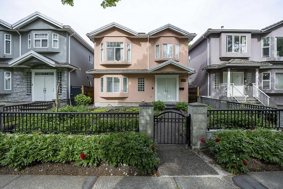 5345 Wales Street Vancouver, BC - 1