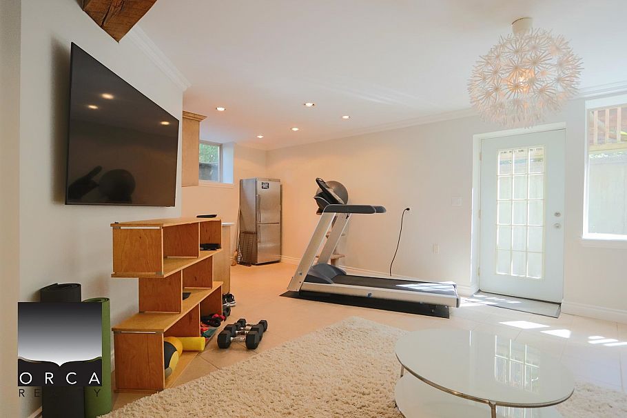 3685 SUNNYCREST DRIVE, North Vancouver BC V7R 3C5 North Vancouver, BC - 16