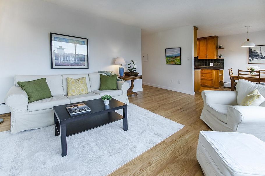 303 1610 Chesterfield Avenue North Vancouver, BC - 4