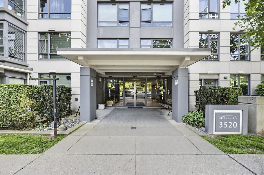 503 3520 Crowley Drive Vancouver, BC - 30