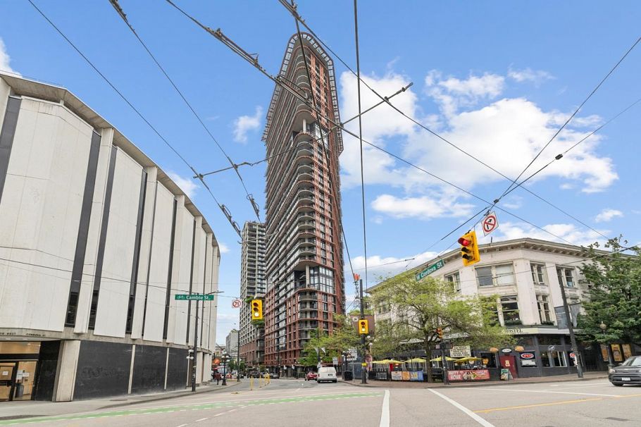 3705 128 W Cordova Street Vancouver, BC - 36