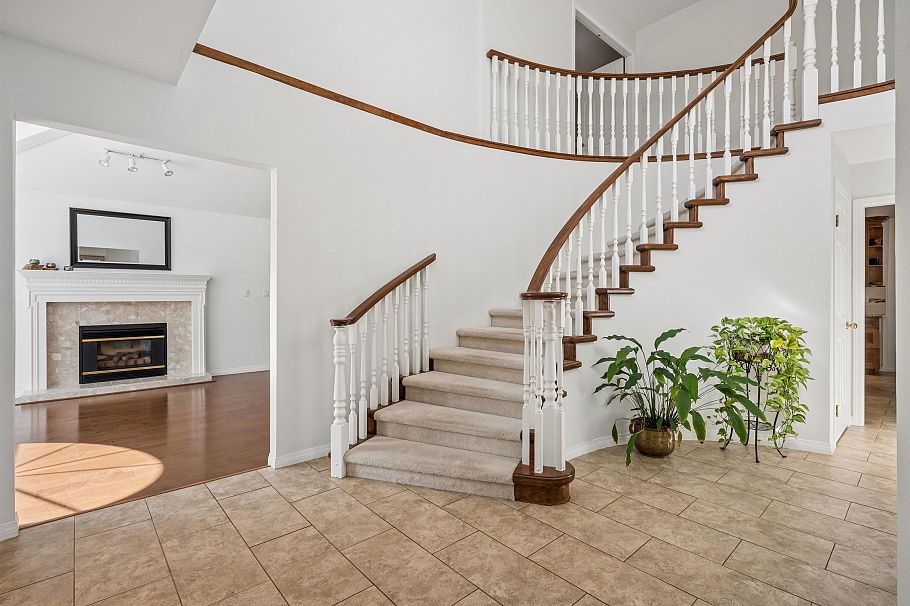 3253 Kerrstead Place North Vancouver, BC - 9