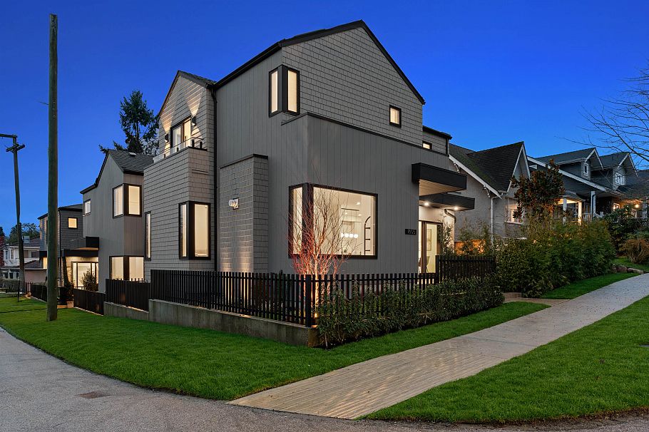 1605 E 21st Avenue Vancouver, BC - 2