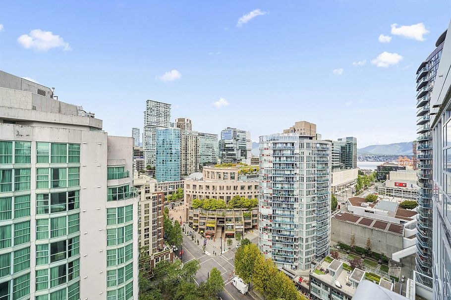 2001 821 Cambie Street Vancouver, BC - 6