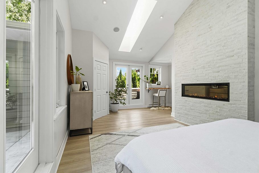 1610 Ross Road North Vancouver, BC - 19