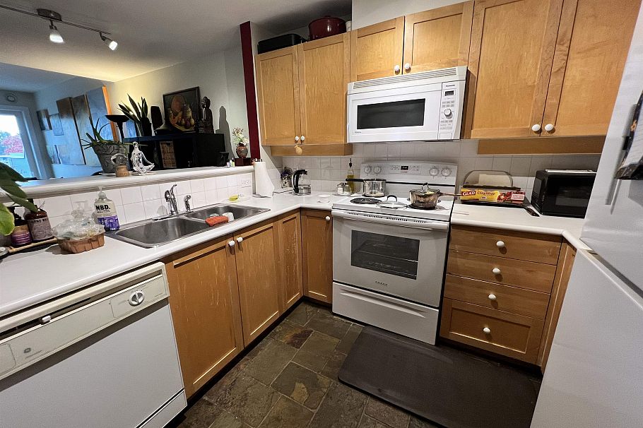 1950 E Kent Avenue South Vancouver, BC - 4