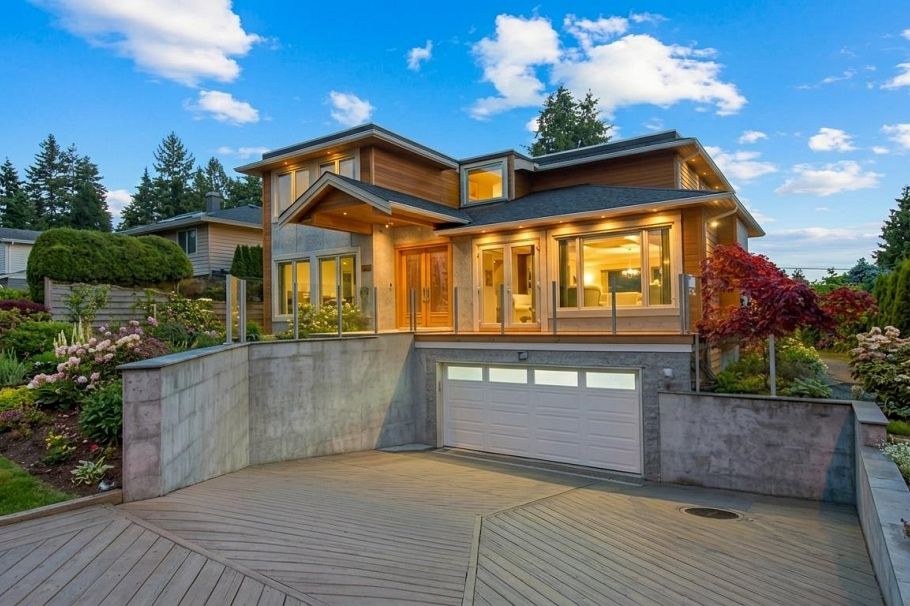 885 Beaconsfield Road North Vancouver, BC - 2