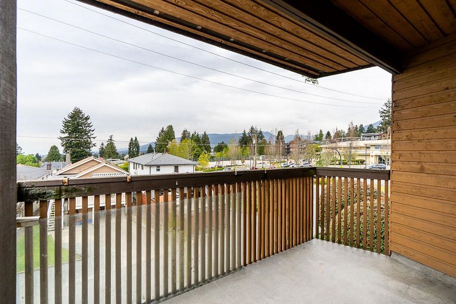 203 107 W 27th Street North Vancouver, BC - 15