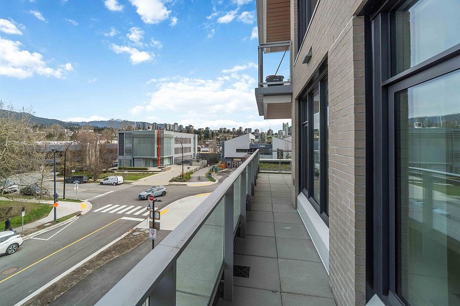312 755 Harbourside Drive North Vancouver, BC - 13