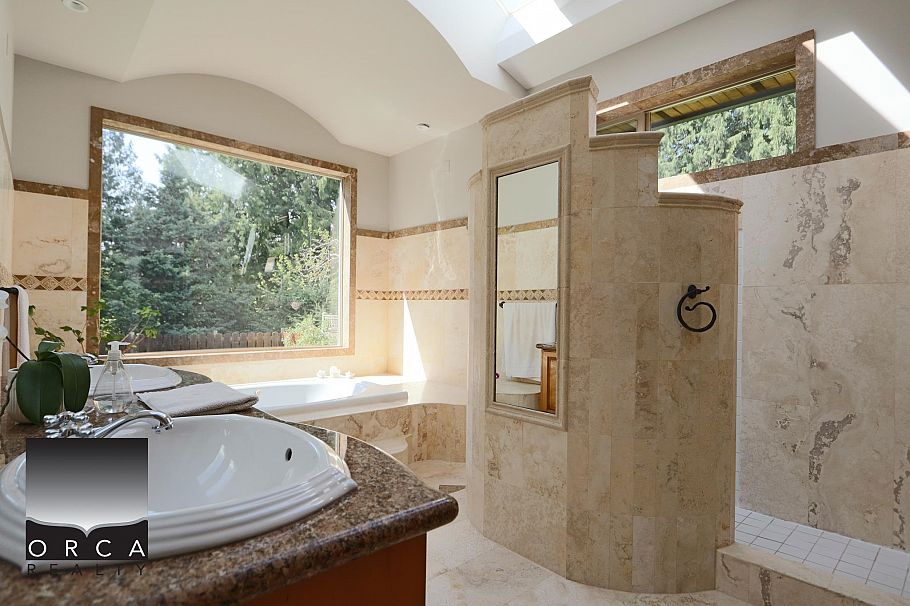 3685 SUNNYCREST DRIVE, North Vancouver BC V7R 3C5 North Vancouver, BC - 19