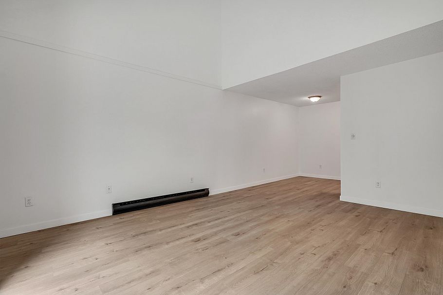 311 4363 Halifax Street Burnaby, BC - 7