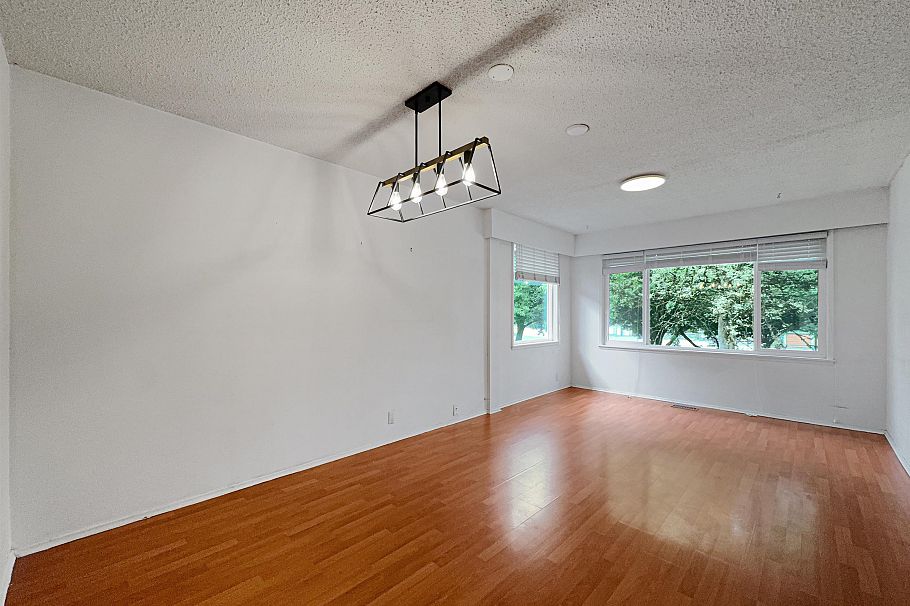 1336 E 11 AVENUE, Vancouver BC V5N 1Y5 Vancouver, BC - 12