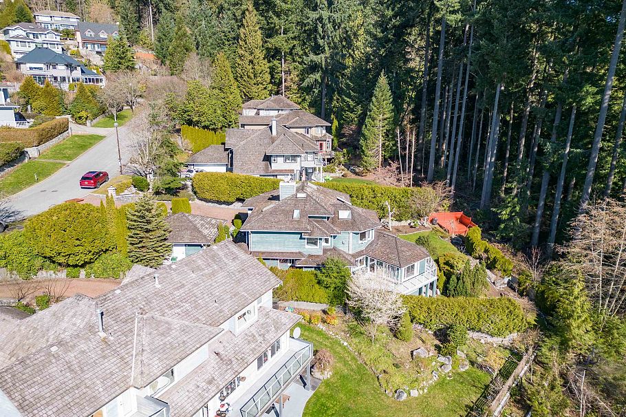 3866 Michener Way North Vancouver, BC - 29
