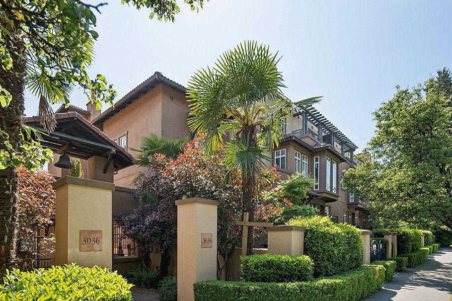 15 3036 W 4th Avenue Vancouver, BC - 1