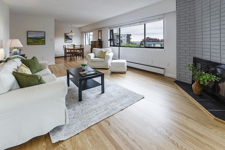 303 1610 Chesterfield Avenue North Vancouver, BC - 2