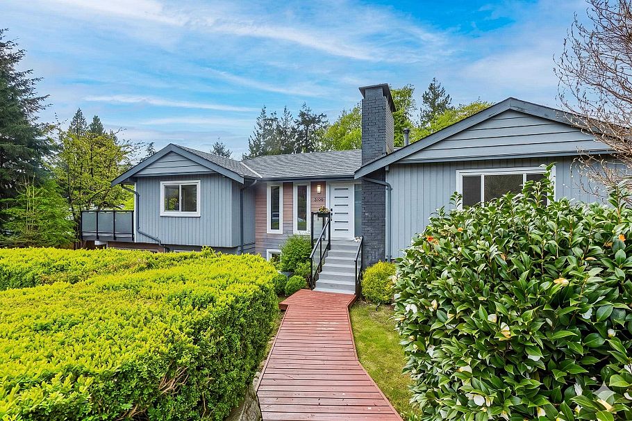 2999 Larson Road North Vancouver, BC - 1