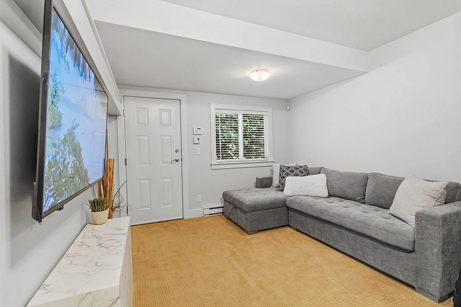 1610 Ross Road North Vancouver, BC - 28