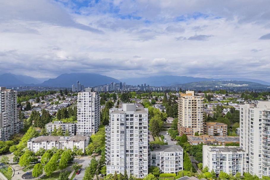 503 3520 Crowley Drive Vancouver, BC - 6