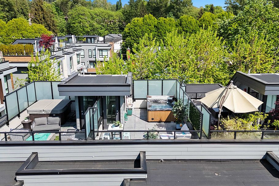 21 856 Orwell Street North Vancouver, BC - 21