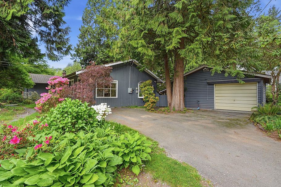 909 Seymour Boulevard North Vancouver, BC - 33