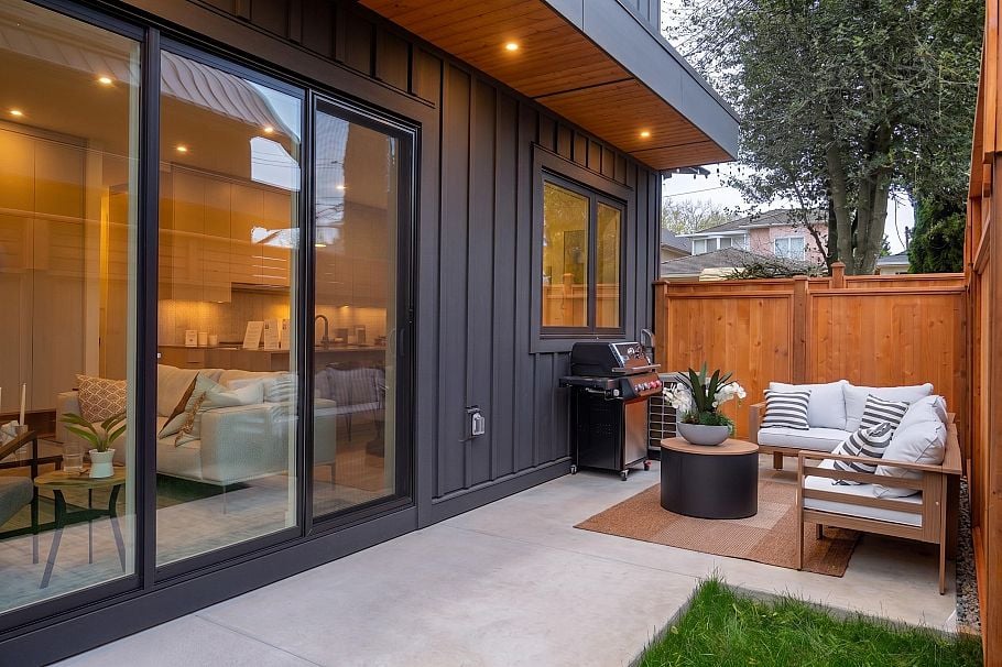 2 1945 E 13th Avenue Vancouver, BC - 15