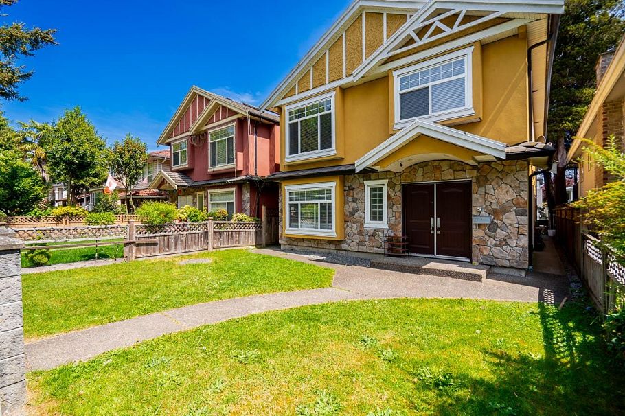 7202 Ross Street Vancouver, BC - 2