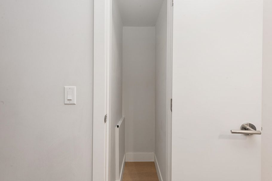 309 2477 Carolina Street Vancouver, BC - 24