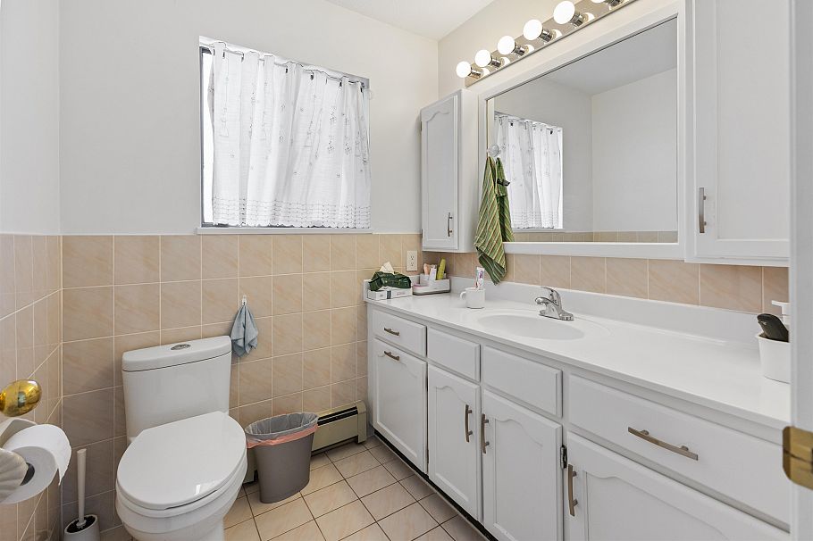 189 W 46th Avenue Vancouver, BC - 22