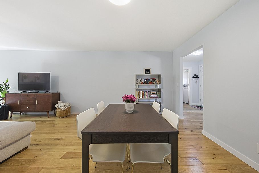 836 Roche Point Drive North Vancouver, BC - 6