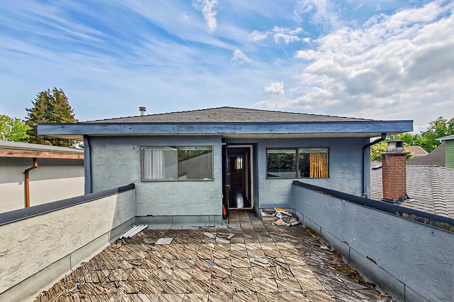 3628 Dunbar Street Vancouver, BC - 24