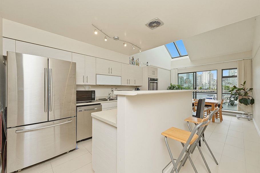 774 Millbank Vancouver, BC - 8