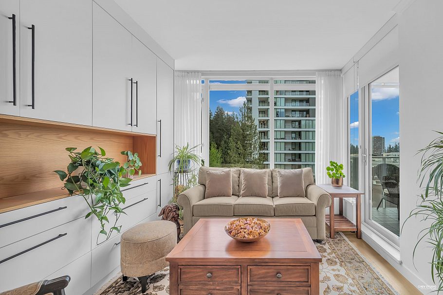 709 3355 Binning Road Vancouver, BC - 2