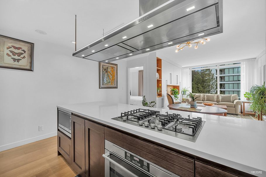 709 3355 Binning Road Vancouver, BC - 10