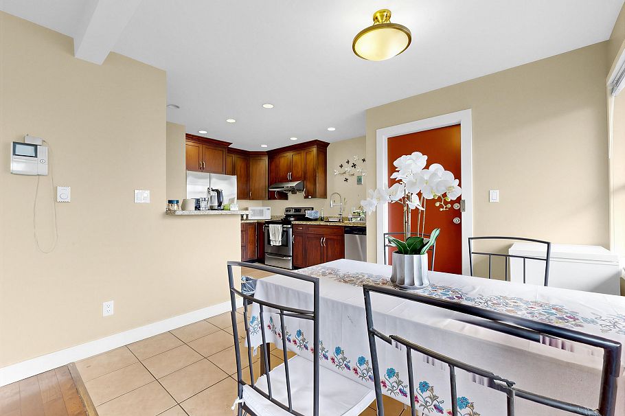 3628 Dunbar Street Vancouver, BC - 5