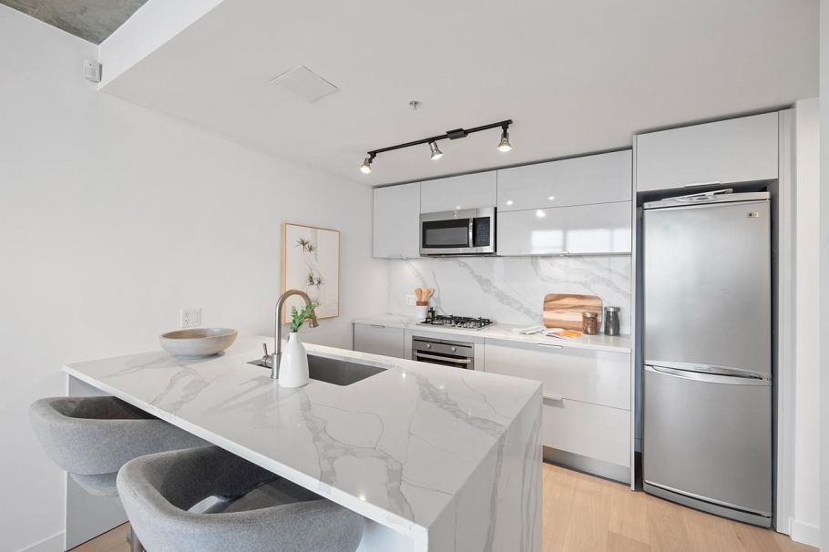 3705 128 W Cordova Street Vancouver, BC - 12