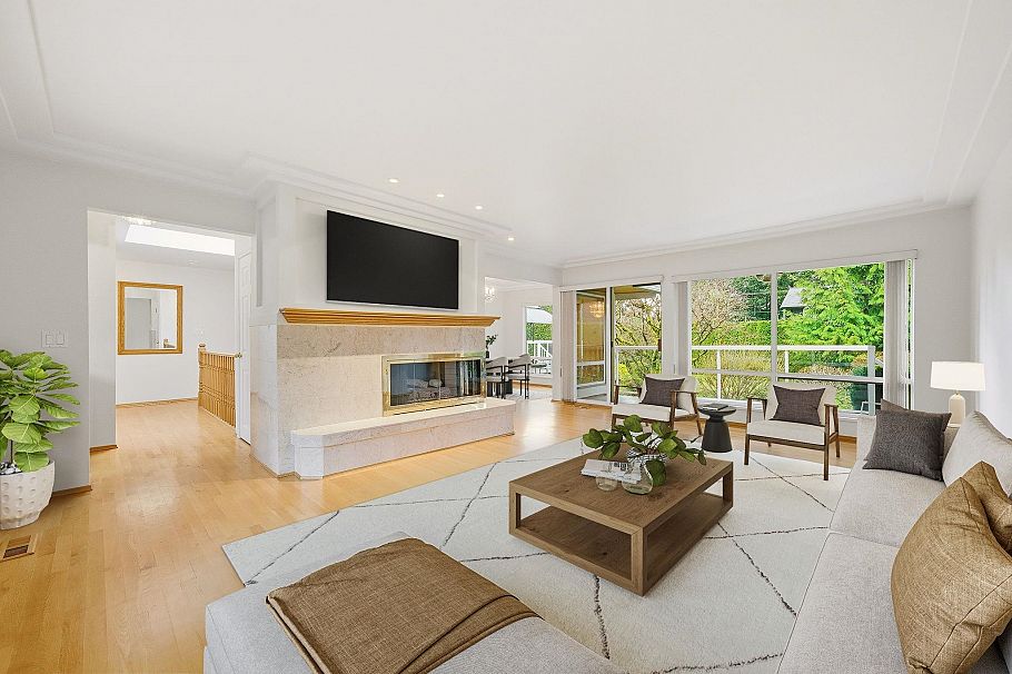 2522 Bronte Drive North Vancouver, BC - 3