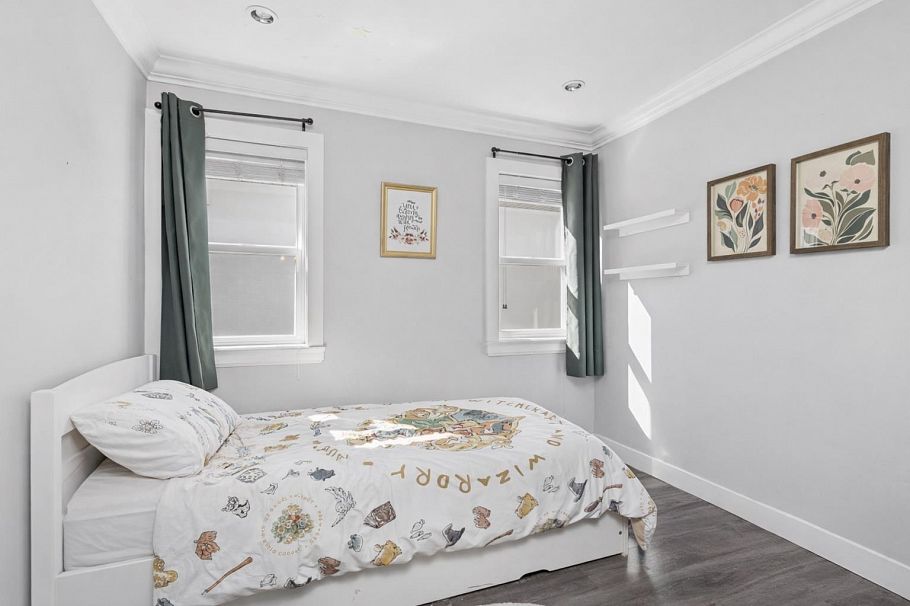 1468 E 21st Avenue Vancouver, BC - 21