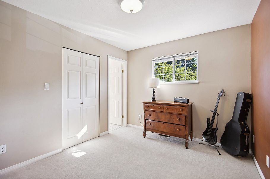 3253 Kerrstead Place North Vancouver, BC - 12
